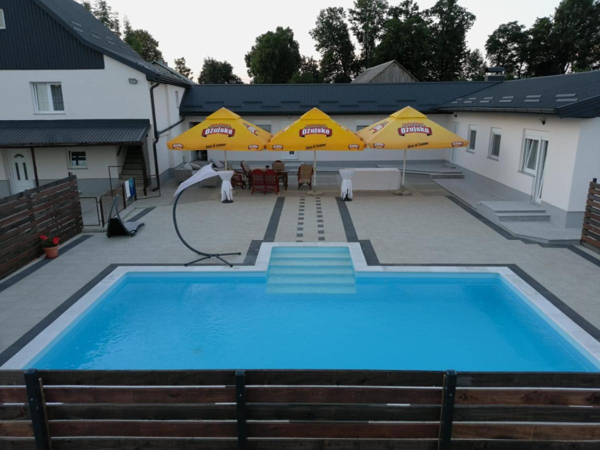 Apartmani Albatros Perusic Εξωτερικό φωτογραφία