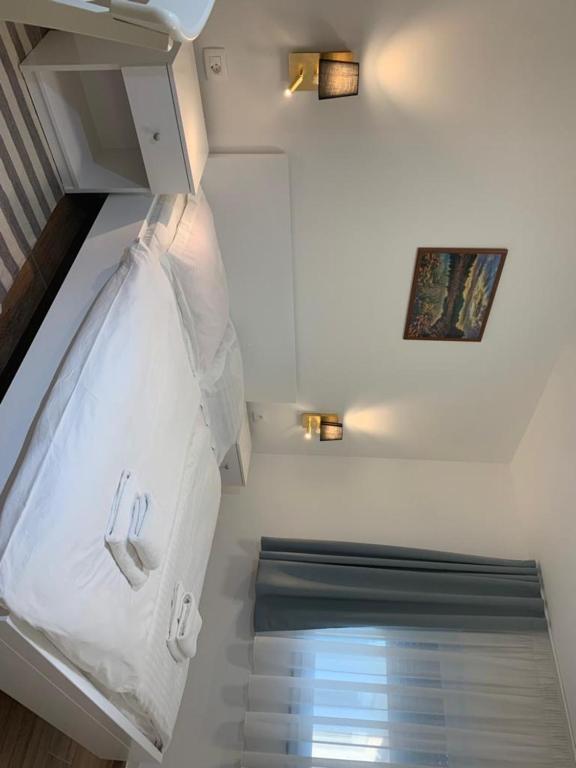 Apartmani Albatros Perusic Εξωτερικό φωτογραφία